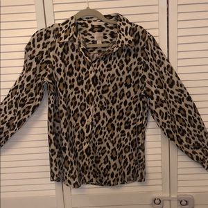 Chico’s animal leopard print button top size 1